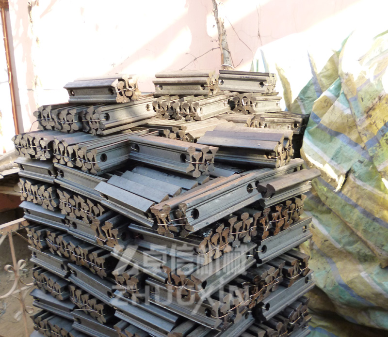 刮板輸送機(jī)配件實物圖3