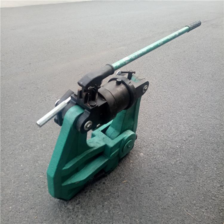 液壓擠孔機實物圖3