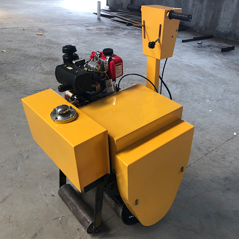 手扶式雙輪壓路機實物圖3